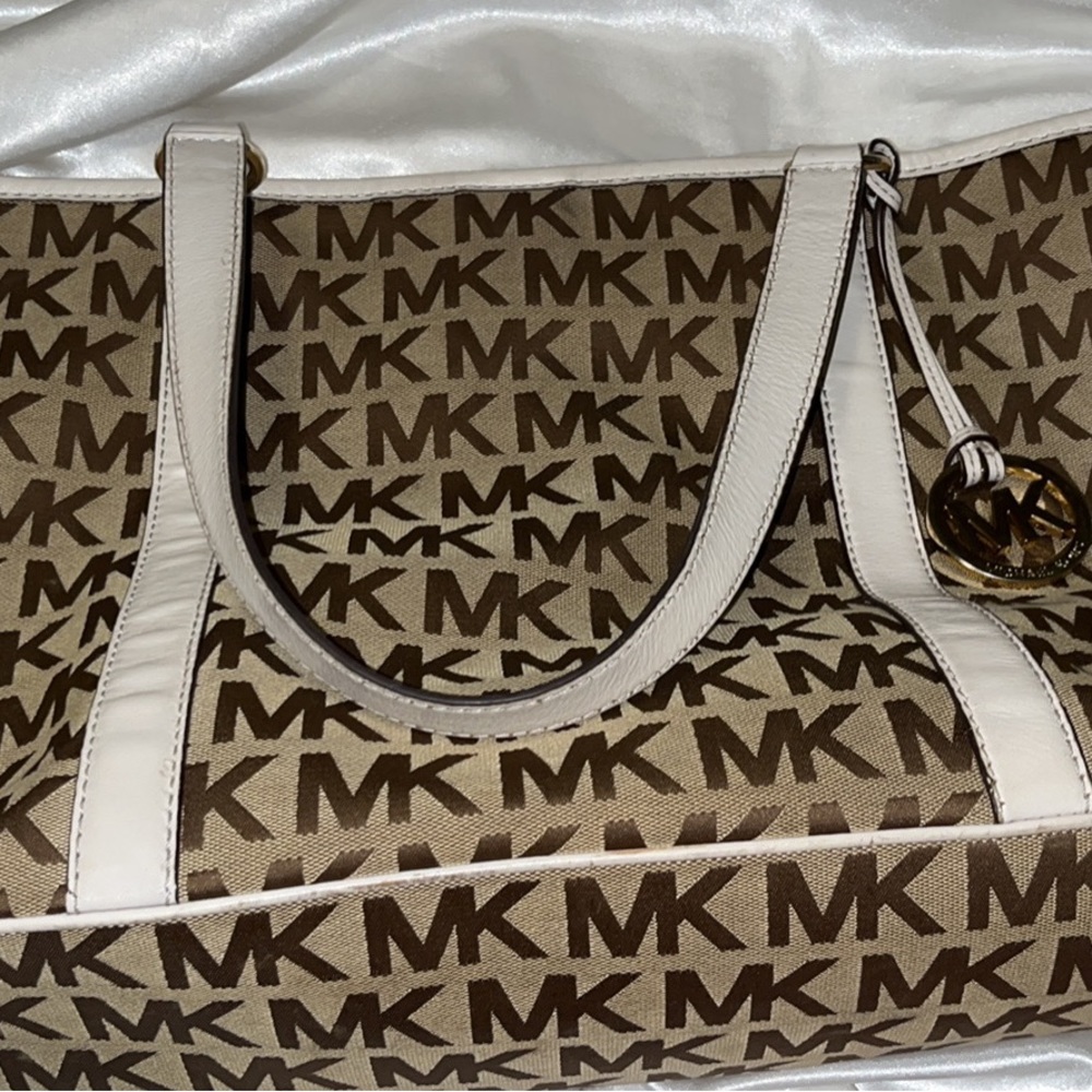 Michael Kors tote